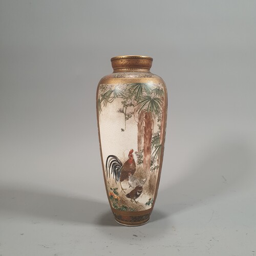 A small satsuma vase by Kinkozan meiji period