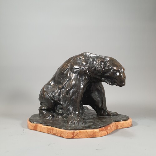 Domien Ingels (1881-1946) Bronze sculpture of a polar bear