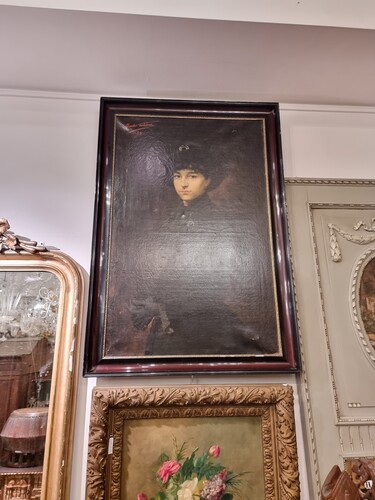 Large painting of a young elegant women signed nestor