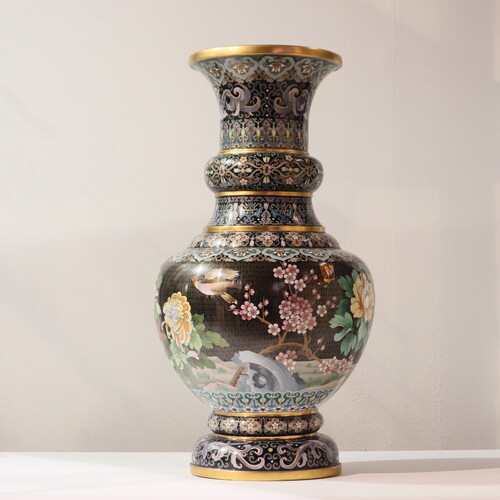 Very large 20th C. chinese cloisonnee vase