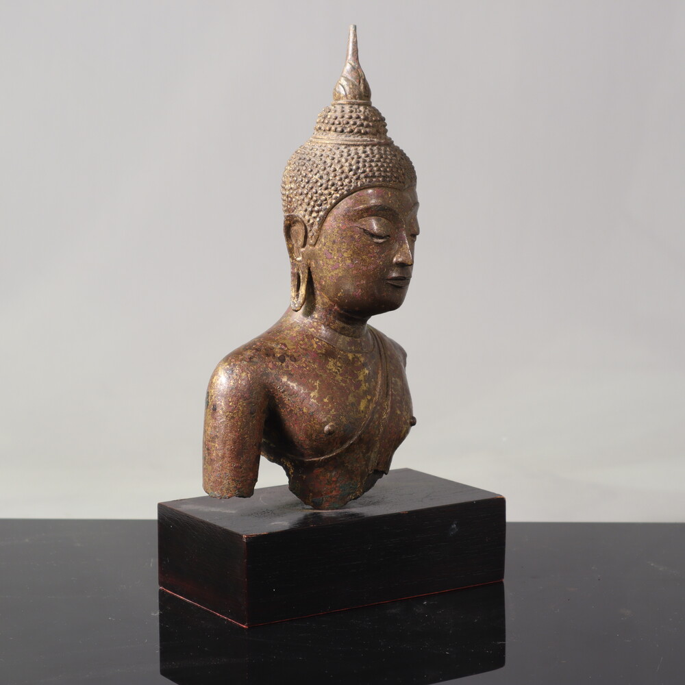 17th C. Bronze buste thailand buddha