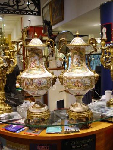  Pair of large vases with porcelain lid of Sèvres decorated with 